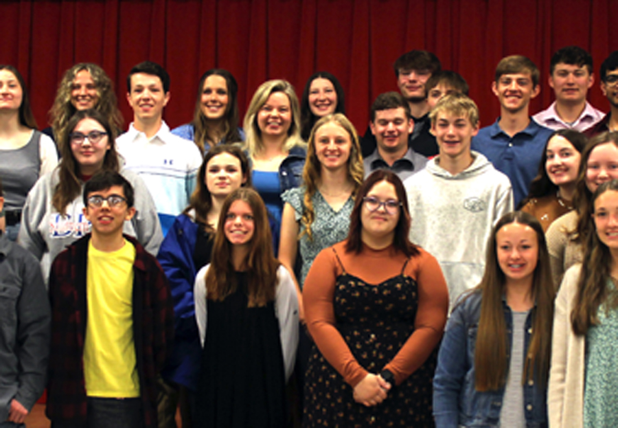 Southern Wells hosts first Top 10 student breakfast | News Banner