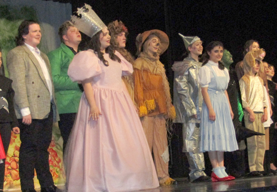 Curtain call for the ‘Oz’ cast | News Banner