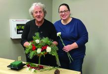 CAC’s holiday flower arranging class