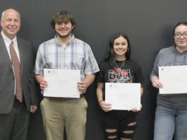 Chamber honors students with Turnaround Awards
