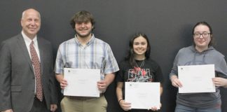 Chamber honors students with Turnaround Awards