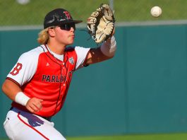 Wildcats win championship over Tigers in extra inning