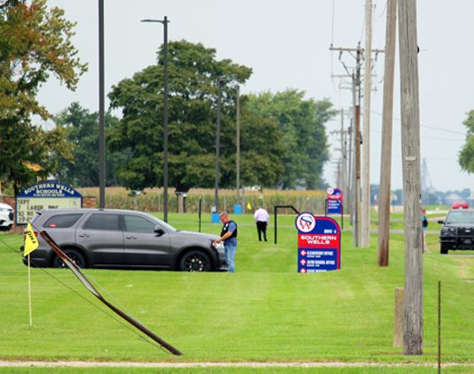 Southern Wells schools cleared after bomb threat